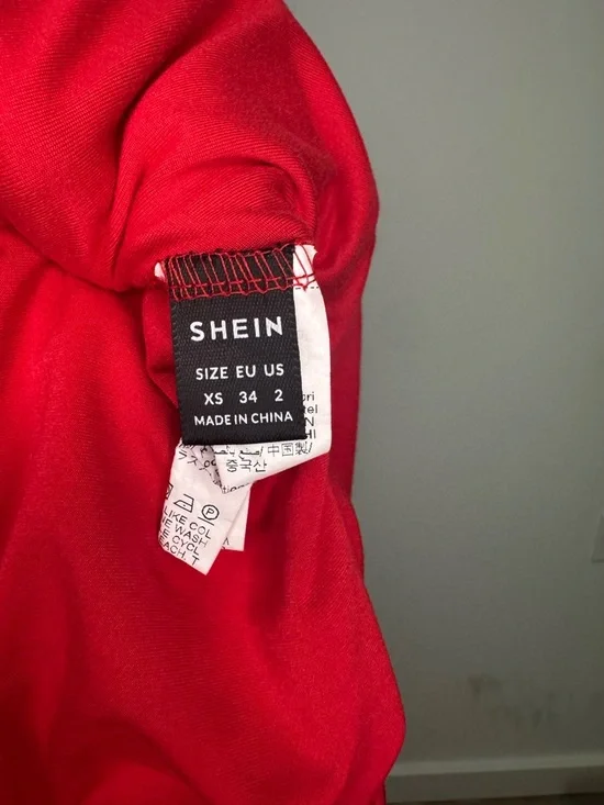 Red V-Neck Slit Midi Dress - Women - Picture 4 of 5